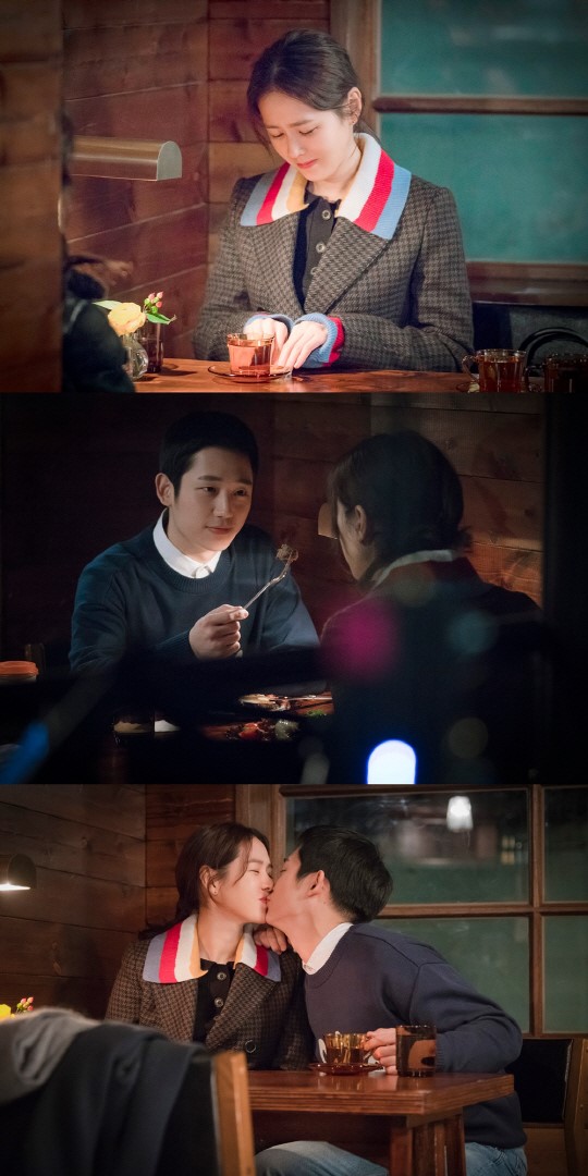 JTBC 금토드라마 '밥 잘 사주는 예쁜 누나(이하 예쁜 누나)'에서 '그냥 아는 사이'였던 윤진아(손예진)와 서준희(정해인)는 '진짜 연애'를 시작했다.ⓒ드라마하우스, 콘텐츠케이 