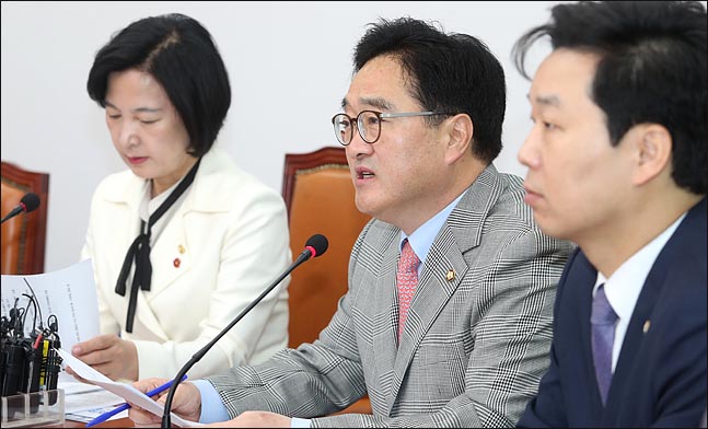 우원식 더불어민주당 원내대표가 13일 오전 국회에서 열린 최고위원회의에서 이야기 하고 있다. ⓒ데일리안 박항구 기자