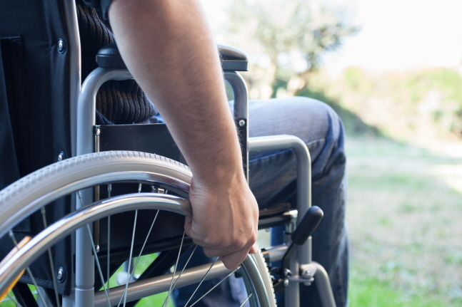 금융감독원이 장애인 보험가입 활성화 및 지원방안을 발표했다(자료사진).ⓒ게티이미지뱅크
