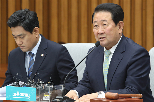 박주선 바른미래당 공동대표가 24일 오전 국회에서 열린 바른미래당 의원총회에서 발언을 하고 있다. ⓒ데일리안 홍금표 기자