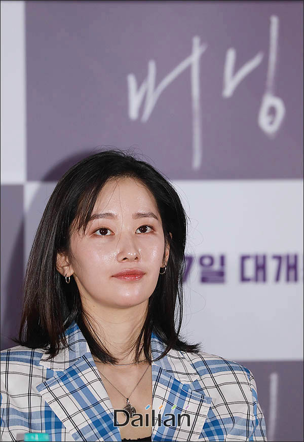 배우 전종서의 출국 모습이 논란에 휩싸였다. ⓒ 데일리안 류영주 기자

