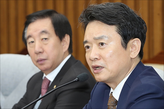 ‘선거불패’ 역사에 위기에 처한 남경필(오른쪽) 자유한국당 경기지사 후보 ⓒ데일리안DB
