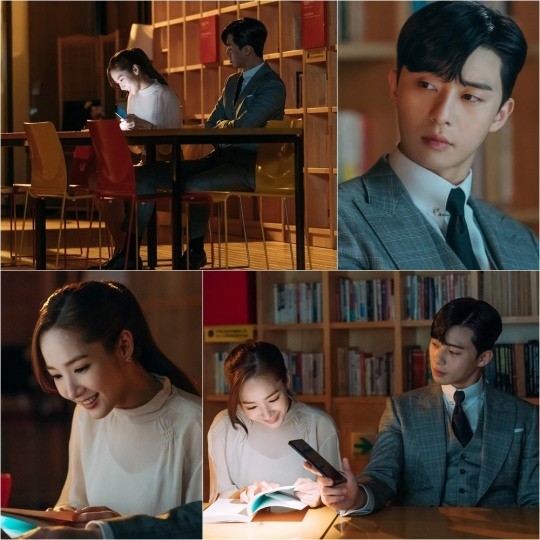 ‘김비서가 왜 그럴까’ 박서준-박민영의 ‘도서관 데이트’가 포착돼 설렘지수를 폭발시키고 있다. ⓒ tvN