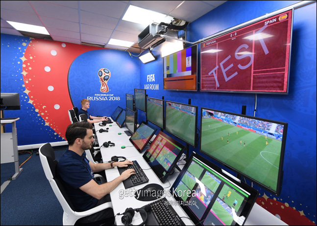이번 월드컵에서는 사상 처음으로 비디오판독 시스템이 도입된다. ⓒ 게티이미지