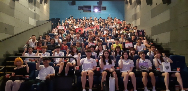 흥국생명 배구단 핑크스파이더스가 다가오는 2018-19 V리그를 시작하기에 앞서 28일 인천에서 팬미팅을 개최했다.ⓒ흥국생명