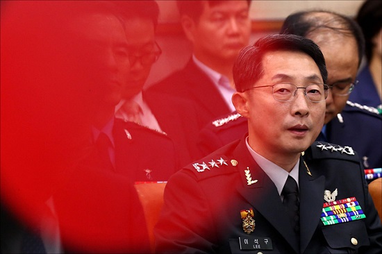 이석구 국군기무사령관이 지난 7월 24일 오후 국회에서 열린 국방위원회 전체회의에 참석하고 있다. ⓒ데일리안 박항구 기자