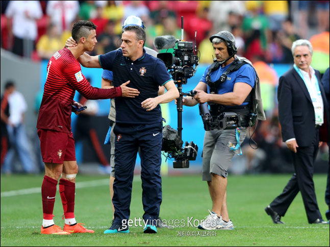유로 2012에서 포르투갈을 4강에 올려 놓은 파울루 벤투. ⓒ 게티이미지