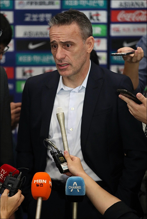 파울루 벤투 국가대표팀 감독이 9월 A매치 참가 명단을 발표했다. ⓒ 연합뉴스