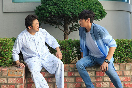 배우 마동석과 김영광이 영화 '원더풀 고스트'에서 호흡한 소감을 밝혔다.ⓒ제이앤씨미디어그룹