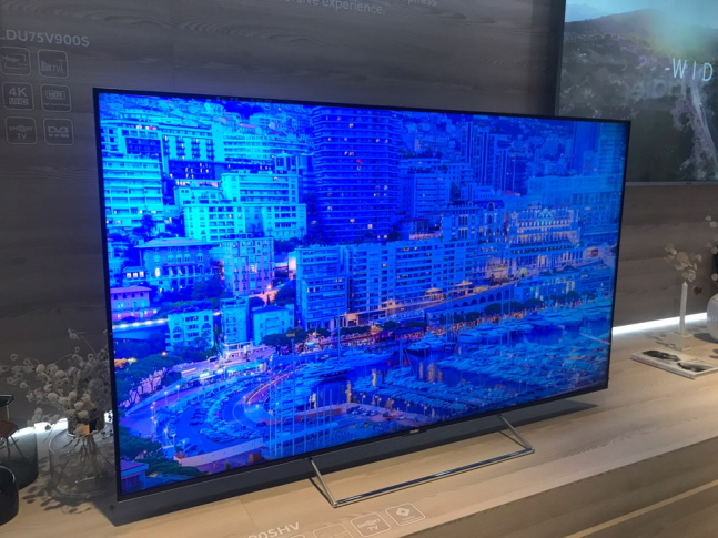 하이얼 75인치 8K LCD TV.ⓒ데일리안 이홍석기자
