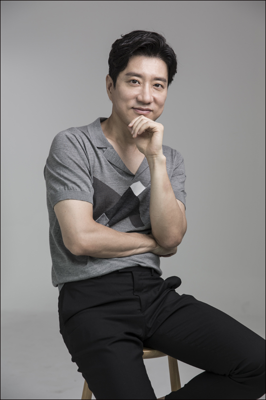 배우 김명민은 영화 '물괴'에 대해 "내게도 도전이었다"고 고백했다.ⓒ롯데엔터테인먼트