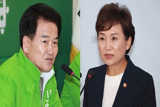 정동영 민주평화당 대표(사진 왼쪽)는 5일 김현미 국토교통부장관을 만나 분양원가 공개 시행을 촉구했다.ⓒ데일리안