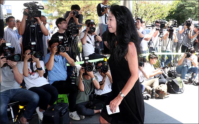 배우 김부선이 악플러에 대한 강경대응에 나섰다. ⓒ 데일리안 박항구 기자
