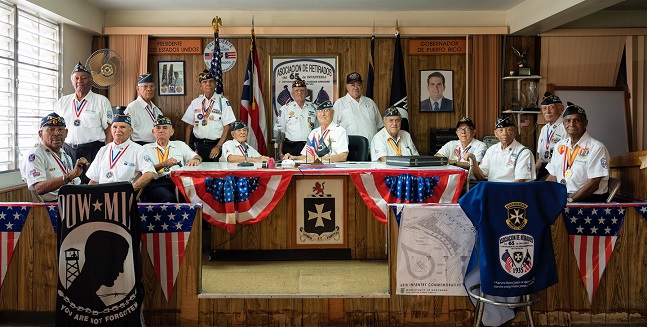 지난 7월 촬영된 푸에르토리코 참전용사 단체사진 ⓒ한화