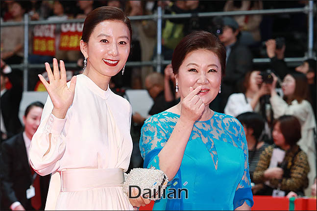 4일 오후 부산 해운대구 영화의전당에서 제23회 부산국제영화제 개막식이 열렸다. ⓒ 데일리안 류영주 기자