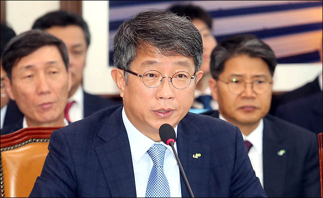 11일 국회에서 열린 국토교통위원회 국정감사에 증인으로 출석한 박상우 LH 사장이 질의에 응답하고 있다. ⓒ데일리안 박항구 기자