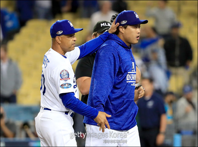 류현진이 내년 시즌 1790만 달러의 연봉을 받고 다저스에 잔류한다. ⓒ 게티이미지