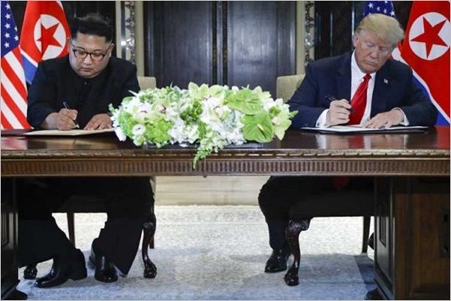 미국은 북미정상회담 개최 조건을 낮춘 대신 회담 테이블에는 북한의 완전하고 구체적인 핵·미사일 리스트 제공을 요구하고 있다. 그전에는 북측이 요구하는 종전선언이나 제재 완화 등 상응조치를 취하지 않겠다는 입장이다.(자료사진) ⓒ데일리안