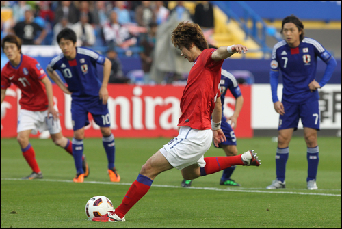 한국과 일본이 가장 최근 아시안컵 무대에서 격돌한 것은 2011년 호주 대회 준결승 무대가 마지막이다. ⓒ 연합뉴스