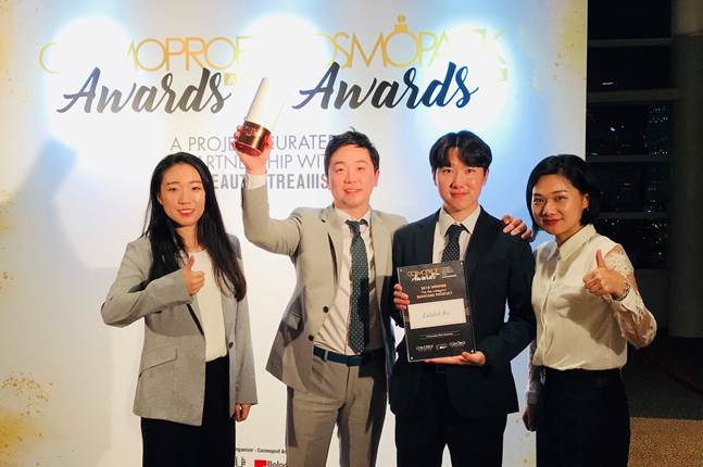 한국 기업 룰루랩이 '코스모프로프 어워즈'에서 수상했다.ⓒ룰루랩