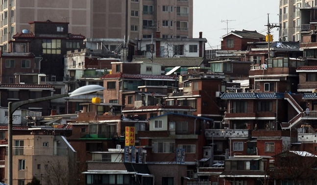 최근 서울 재건축·재개발에 시공사 선정 불발 현상이 지속되고 있다. 사진은 서울의 한 주택가 전경.(자료사진) ⓒ연합뉴스