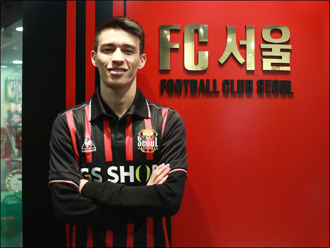 FC서울이 우즈베키스탄 국가대표 미드필더 알리바예프(24)를 영입했다. ⓒ FC서울