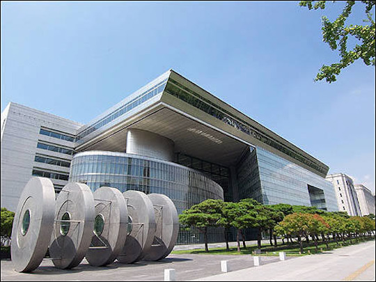한국지엠(GM) 2대 주주인 산업은행이 논란의 중심에 선 한국GM 연구개발(R&D) 법인분리 계획에 대해 찬성 입장을 밝혔다.  ⓒ산업은행
