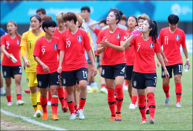 2회 연속 월드컵 본선 진출에 성공한 한국여자 축구대표팀은 오는 6월 프랑스 월드컵서 변방의 기적을 꿈꾼다. ⓒ 연합뉴스