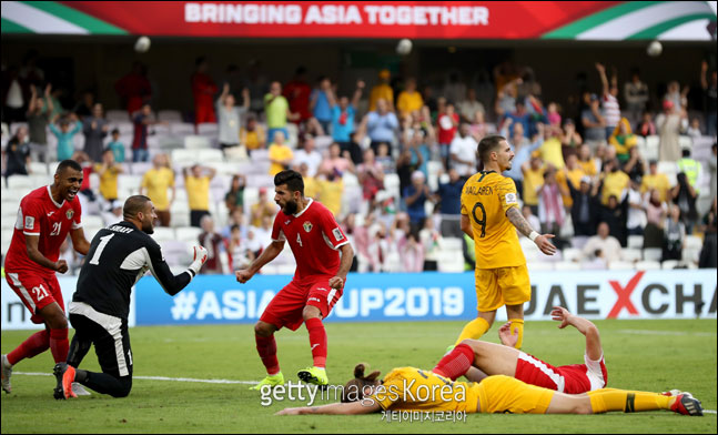 ‘디펜딩 챔피언’ 호주는 2019 AFC 아시안컵 B조 1차전에서 요르단에 0-1로 패하며 이변의 희생양이 됐다. ⓒ 게티이미지
