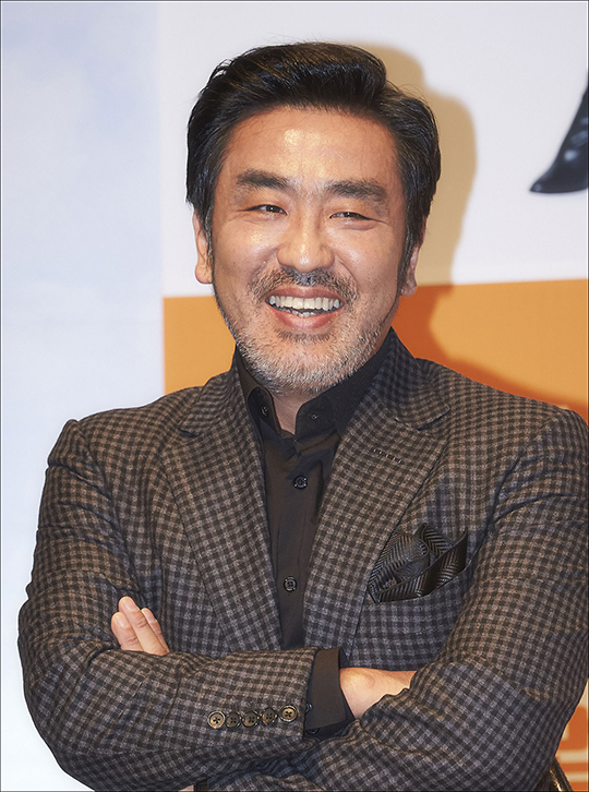배우 류승룡이 영화 '극한직업' 속 캐릭터를 위해 12kg을 감량했다고 밝혔다. ⓒ CJ엔터테인먼트
