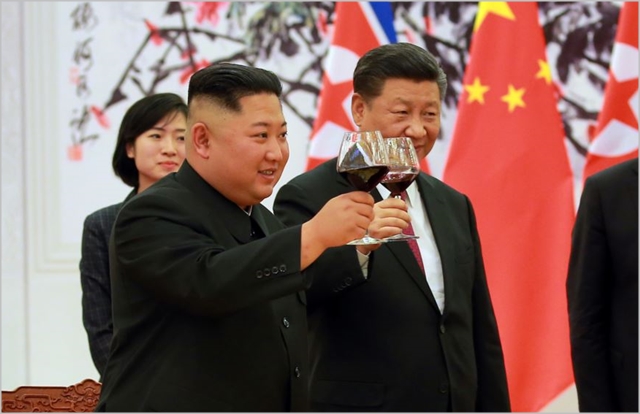 김정은 북한 국무위원장과 시진핑 중국 국가주석이 지난해 6월 중국 베이징에서 3차 북중 정상회담을 진행하고 있다. ⓒ조선중앙통신 