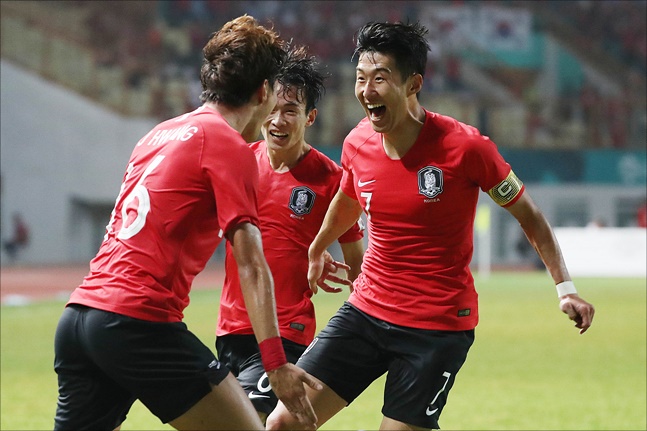 한국 축구대표팀이 바레인과의 아시안컵 16강전에서 붉은색 유니폼을 착용한다. ⓒ 데일리안 홍금표 기자