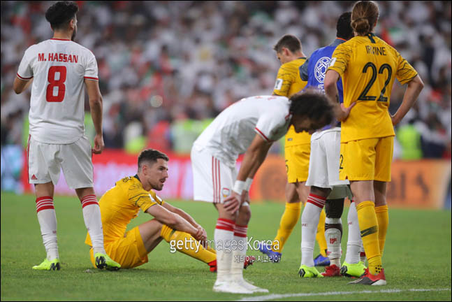 ‘디펜딩 챔피언’ 호주 역시 조별리그부터 불안한 출발을 보이더니 무딘 경기력을 펼친 끝에 8강에서 개최국 UAE에 0-1로 패했다. ⓒ 게티이미지
