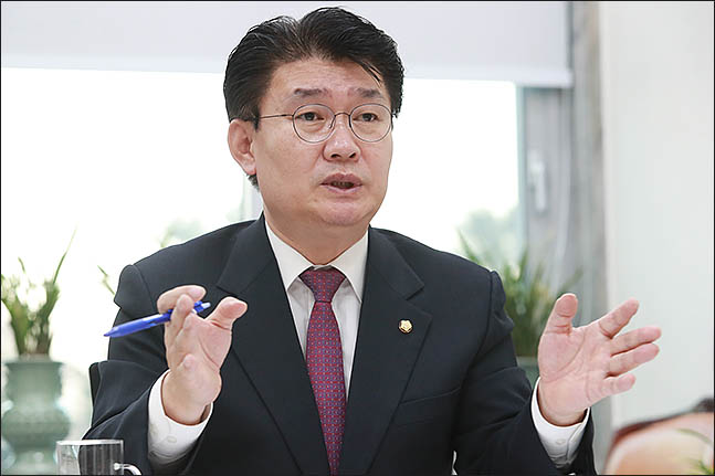 정용기 자유한국당 정책위의장. ⓒ데일리안 류영주 기자