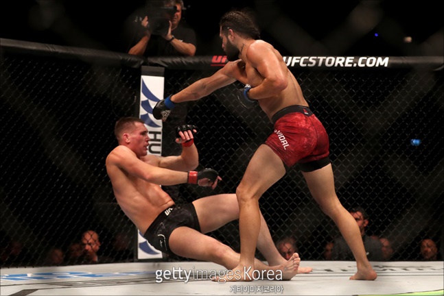 [UFC]대런 틸이 17일 홈 영국에서 마스비달에 KO 패배를 당했다. ⓒ 게티이미지