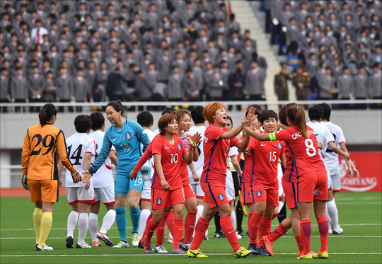 대한축구협회가 2023년 여자월드컵 남북한 공동개최에 나섰다. ⓒ 사진공동취재단