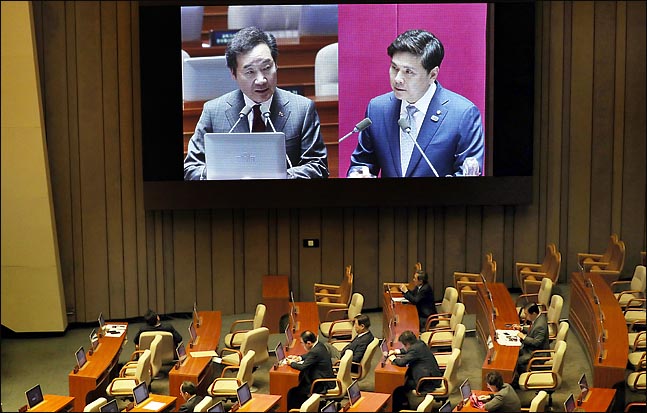 21일 오후 열린 국회 본회의 경제에 관한 대정부 질문에서 지상욱 바른미래당 의원이 이낙연 총리에게 질문하고 있다. ⓒ데일리안 박항구 기자
