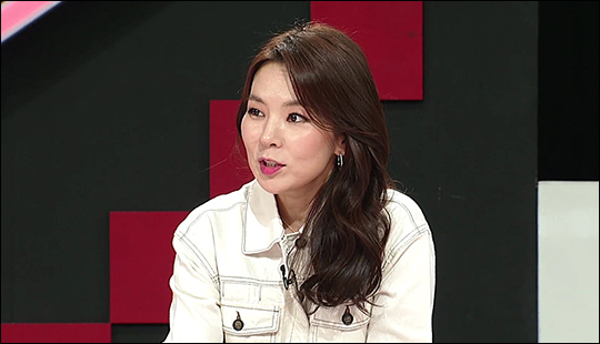 곽정은이 14살 연하남에 대해 논한다. ⓒ KBS JOY