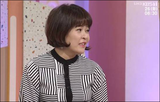 방송인 조혜련이 뮤지컬 공연 도중 큰 부상을 당한 사연을 털어놨다. KBS1 방송 캡처.