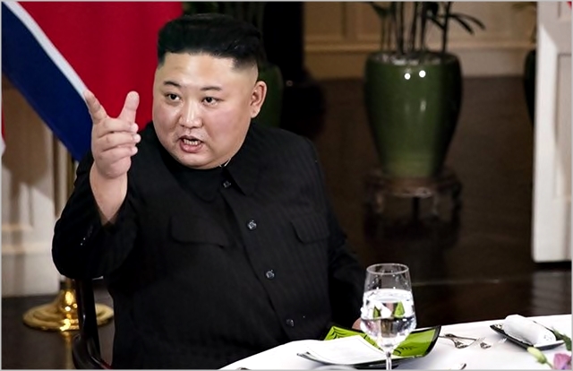 김정은 북한 국무위원장이 12일 열린 최고인민회의에서 '하노이 결렬' 이후 처음으로 비핵화 협상을 언급했다.(자료사진)ⓒ연합뉴스