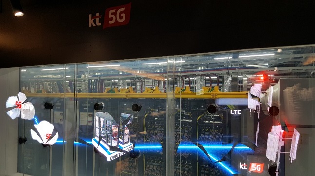 KT 5G 이노베이션센터에서 양재 DU 집중국의 모습을 실제로 볼 수 있다.  ⓒ 데일리안 김은경 기자 