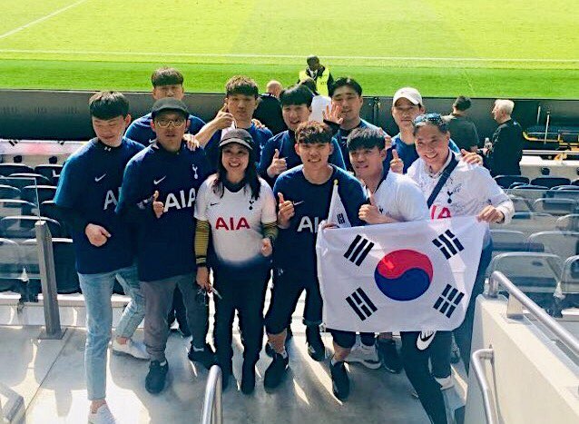한국 AIA생명고객 풋살팀이 지난 10일, 영국 런던에서 열린 ‘AIA 챔피언십 2019 그랜드 파이널’에서 최종 우승했다.ⓒAIA생명 
