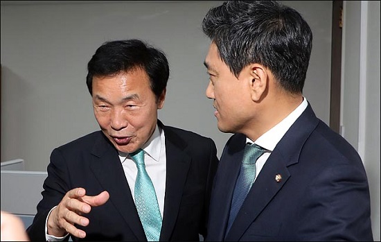 손학규 바른미래당 대표와 오신환 원내대표가 16일 국회에서 만나고 있다. ⓒ데일리안 박항구 기자