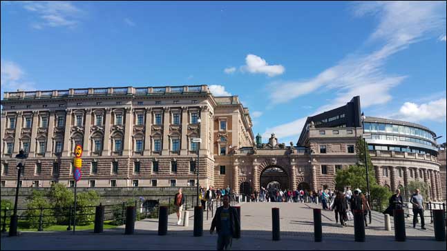 스웨덴 의회는 여성 의원 비율이 46.1%로 거의 절반이 여성 의원으로 구성돼 있다. 사진은 스웨덴 국회의사당 전경. (사진 = 이석원)