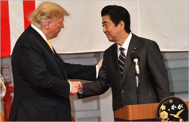 도널드 트럼프 미국 대통령과 아베 신조 일본 총리. ⓒ주일미군 트위터