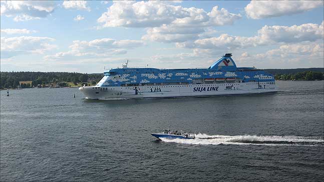 보통 실야라인이라고 부르는 대형 크루즈. 스톡홀름 시내 북동쪽에 있는 배르타함넨 항구에서 출발하는 대형 크루즈. 탈린크-실야 라인이 정식 명칭이다. (사진 = 이석원)