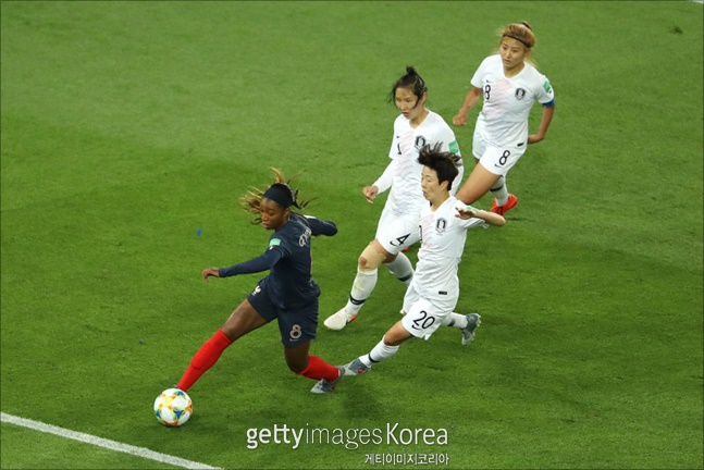 여자월드컵 한국 축구대표팀은 전력 차이를 절감하며 프랑스에 0-4 대패했다. ⓒ 게티이미지 