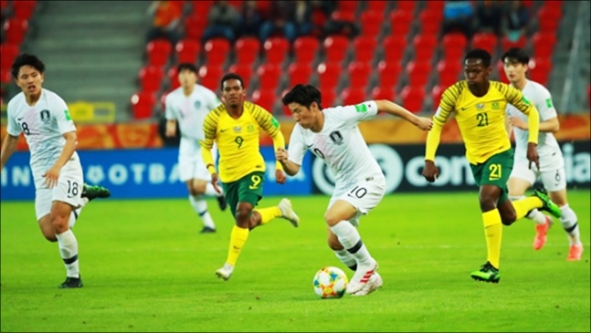 아프리카 팀을 상대로로 이강인의 활약은 좋았다. ⓒ 연합뉴스