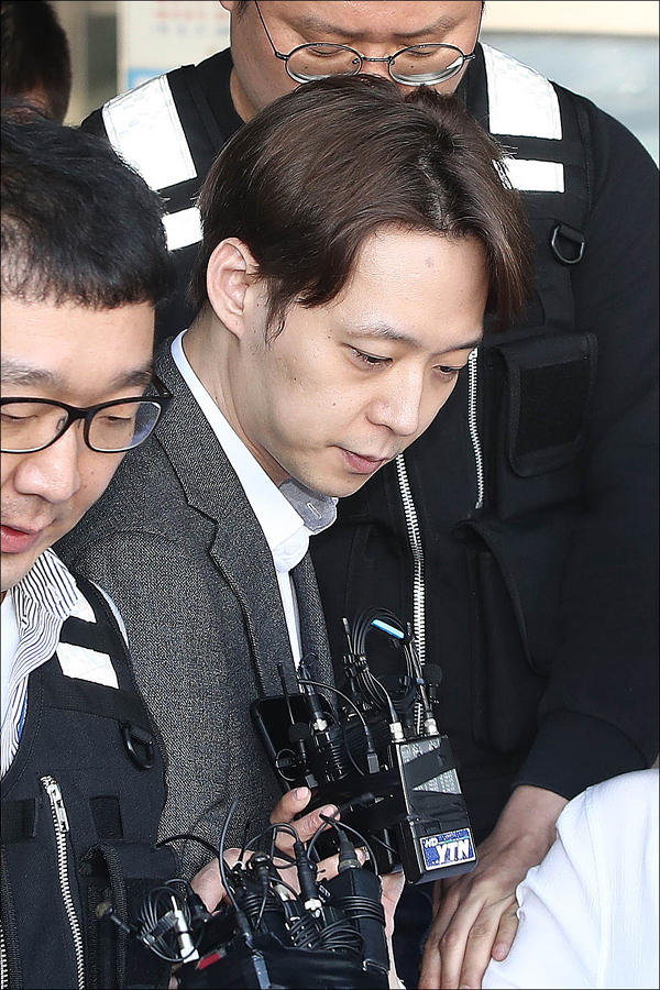 검찰이 마약 혐의로 기소된 박유천에게 징역 1년 6개월을 내려달라고 재판부에 요청했다. ⓒ 데일리안 홍금표 기자