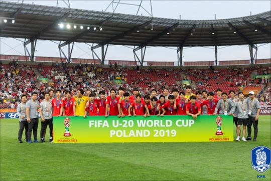 한국과 우크라이나의 2019 국제축구연맹(FIFA) U-20 남자 월드컵 결승전 시청률이 30%를 돌파했다.ⓒ대한축구협회